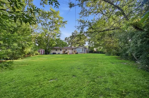 17 Crestview Terrace Buffalo Grove IL 60089