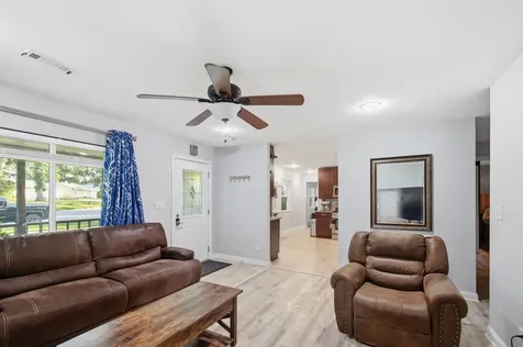 17 Crestview Terrace Buffalo Grove IL 60089