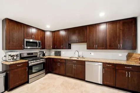 17 Crestview Terrace Buffalo Grove IL 60089