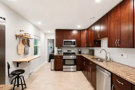 17 Crestview Terrace Buffalo Grove IL 60089