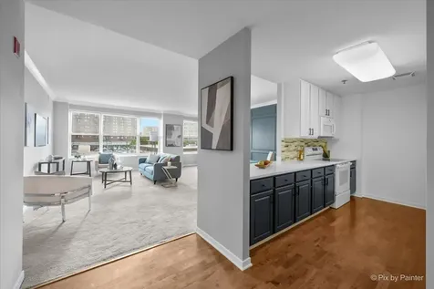77 South Evergreen Avenue Arlington Heights IL 60005