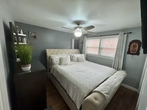 10806 South Avenue O Chicago IL 60617