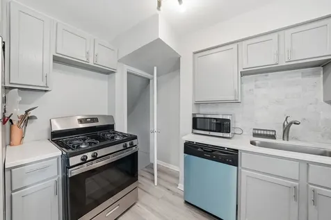 9631 South Jeffery Avenue Chicago IL 60617