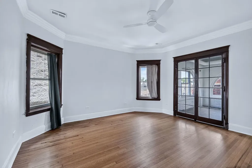4541 South Forrestville Avenue Chicago IL 60653
