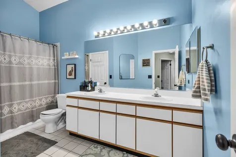 1117 Kingston Court Glendale Heights IL 60139