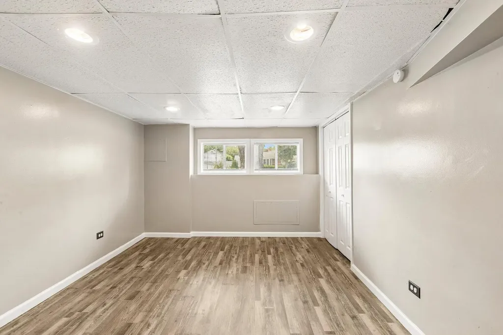 4163 Eberly Avenue Brookfield IL 60513