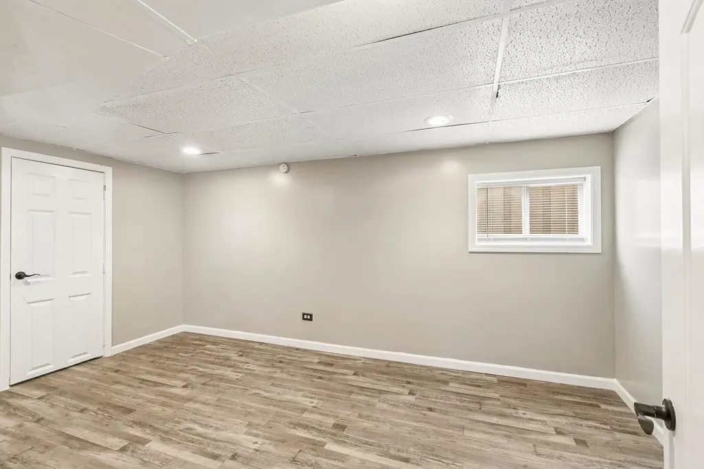 4163 Eberly Avenue Brookfield IL 60513