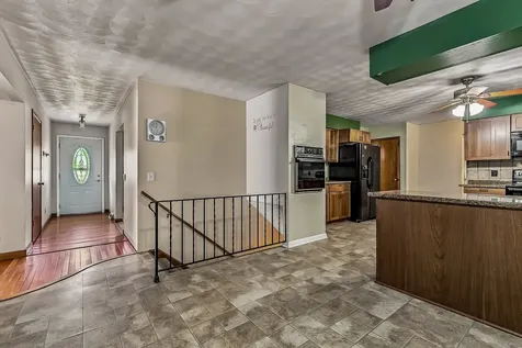 630 84TH Avenue Rock Island IL 61201
