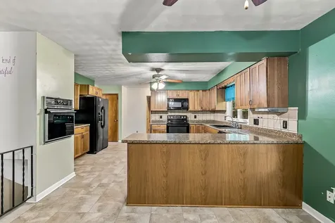 630 84TH Avenue Rock Island IL 61201