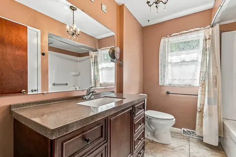 630 84TH Avenue Rock Island IL 61201