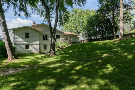 630 84TH Avenue Rock Island IL 61201