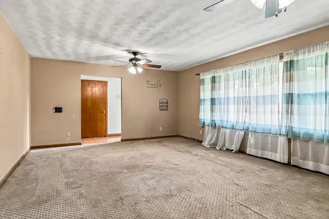 630 84TH Avenue Rock Island IL 61201