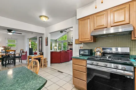 910 Division Street Barrington IL 60010