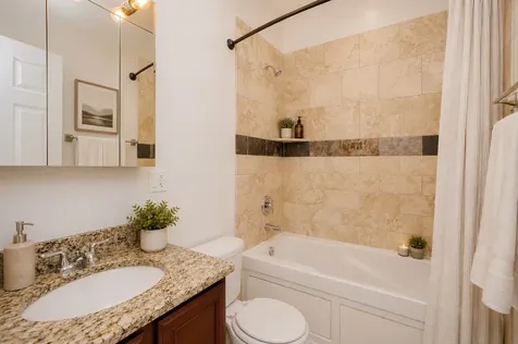 6150 North Ravenswood Avenue Chicago IL 60660