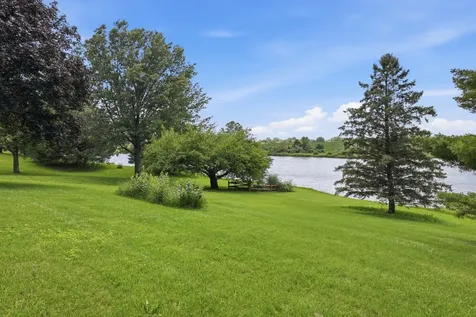 15721 Lakeside Drive Sterling IL 61081