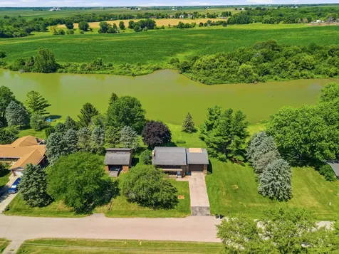 15721 Lakeside Drive Sterling IL 61081