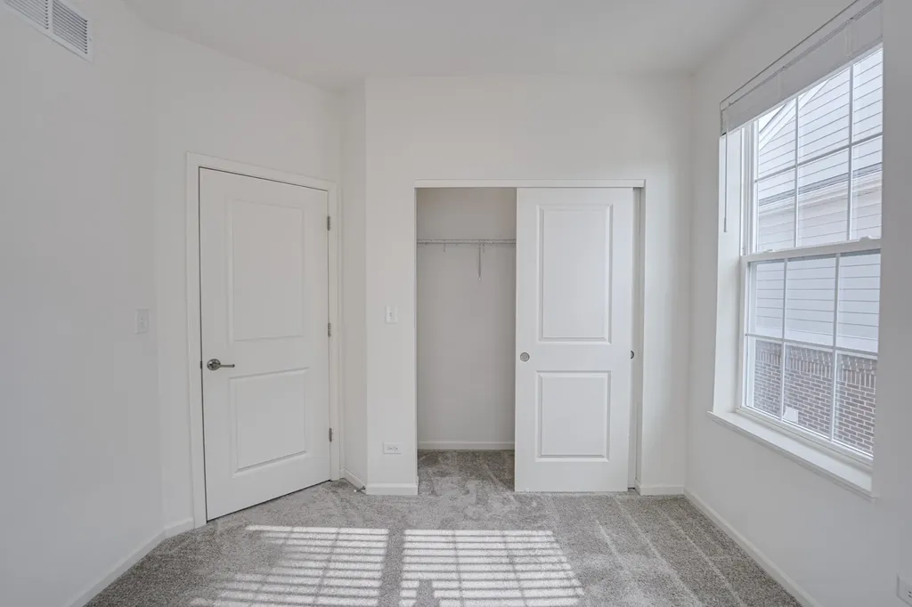 2939 Showplace Drive Naperville IL 60564