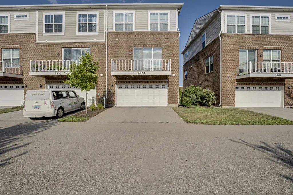 2939 Showplace Drive Naperville IL 60564