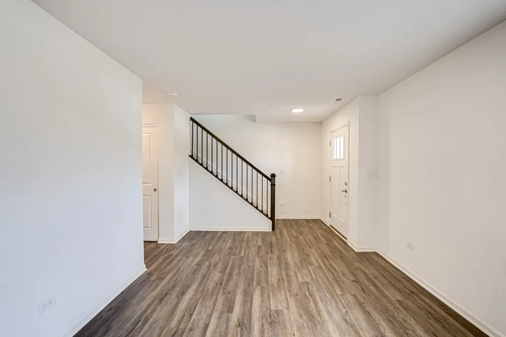 2939 Showplace Drive Naperville IL 60564