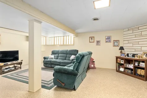 7707 Merrimac Avenue Burbank IL 60459