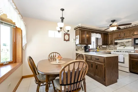 7707 Merrimac Avenue Burbank IL 60459