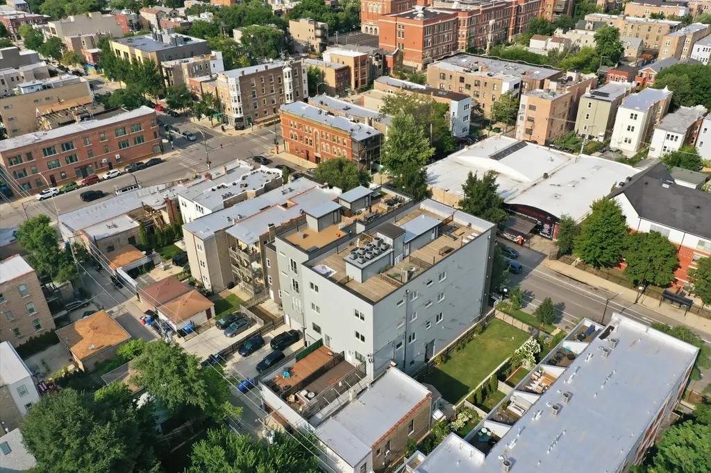 934 North California Avenue Chicago IL 60622