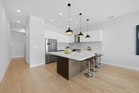 934 North California Avenue Chicago IL 60622