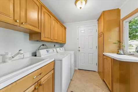 5641 Deerpath Lane Downers Grove IL 60516