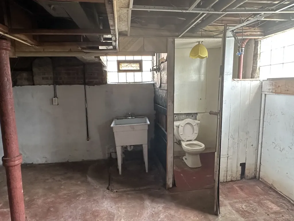 8433 South Wolcott Avenue Chicago IL 60620
