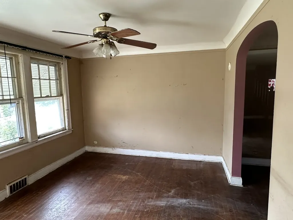 8433 South Wolcott Avenue Chicago IL 60620
