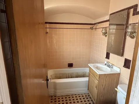 8433 South Wolcott Avenue Chicago IL 60620