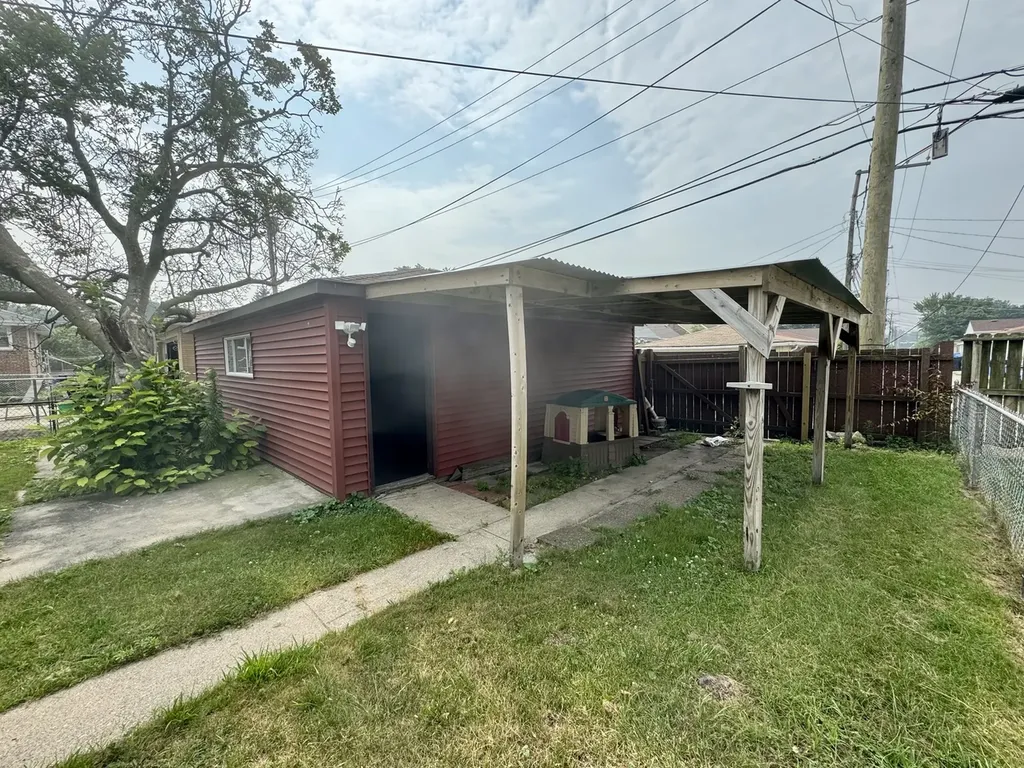 3747 East 112th Street Chicago IL 60617