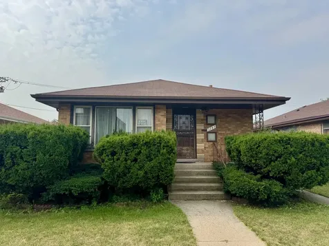 3747 East 112th Street Chicago IL 60617