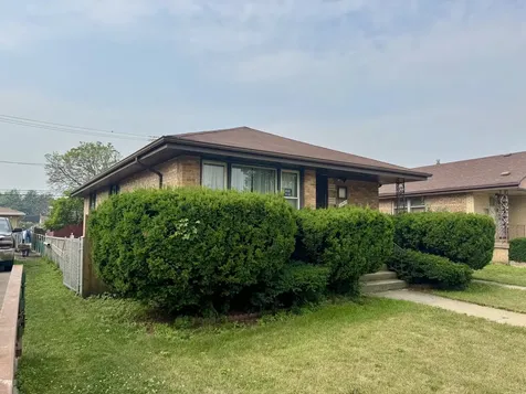 3747 East 112th Street Chicago IL 60617