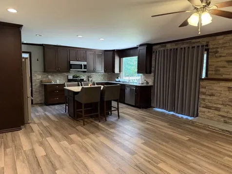 8 Lakedale Drive Salem IL 62881