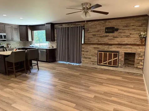 8 Lakedale Drive Salem IL 62881