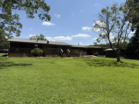 8 Lakedale Drive Salem IL 62881