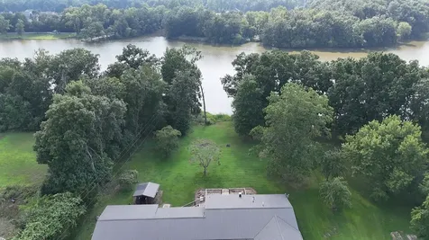 8 Lakedale Drive Salem IL 62881