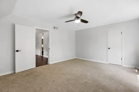 6844 North Ottawa Avenue Chicago IL 60631
