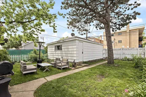 6844 North Ottawa Avenue Chicago IL 60631