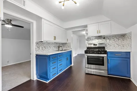 6844 North Ottawa Avenue Chicago IL 60631
