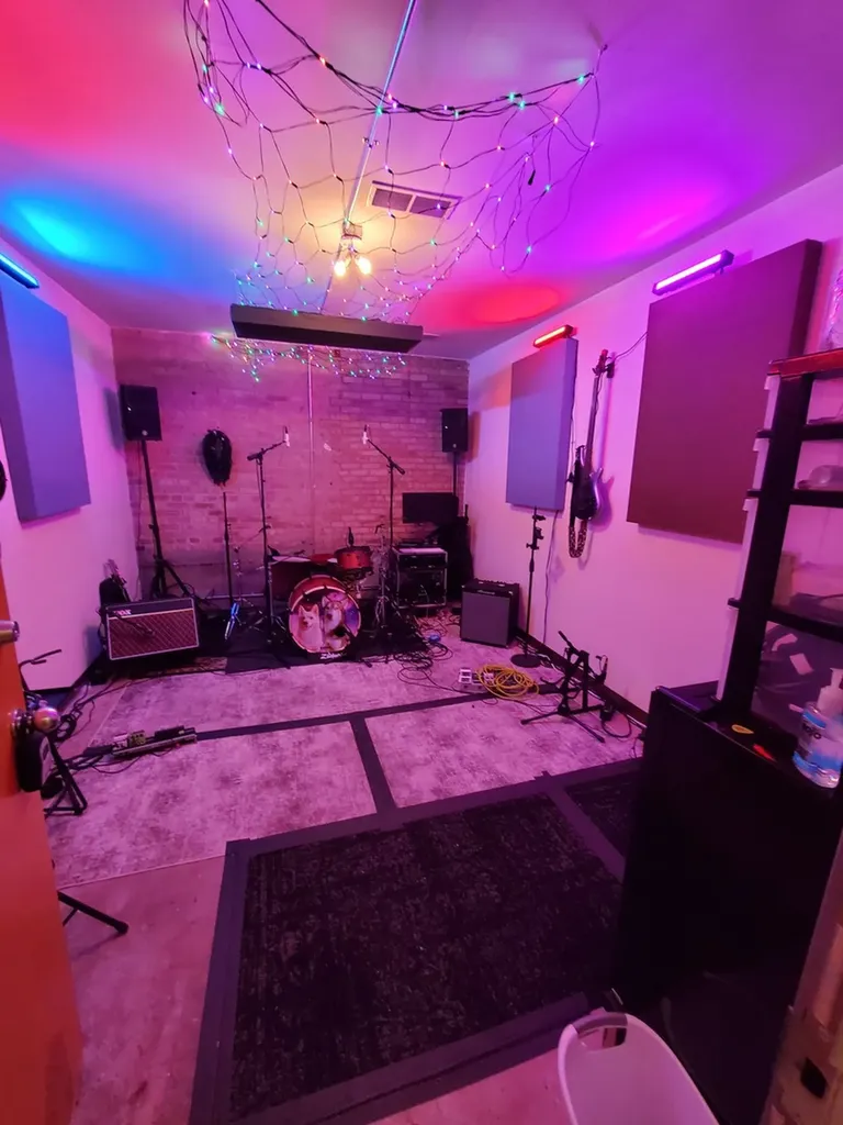 2217 West Ferdinand Street Chicago IL 60642