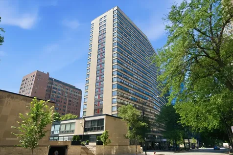 2930 North Sheridan Road Chicago IL 60657