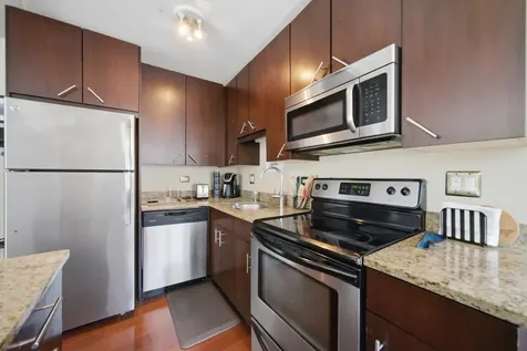 2930 North Sheridan Road Chicago IL 60657