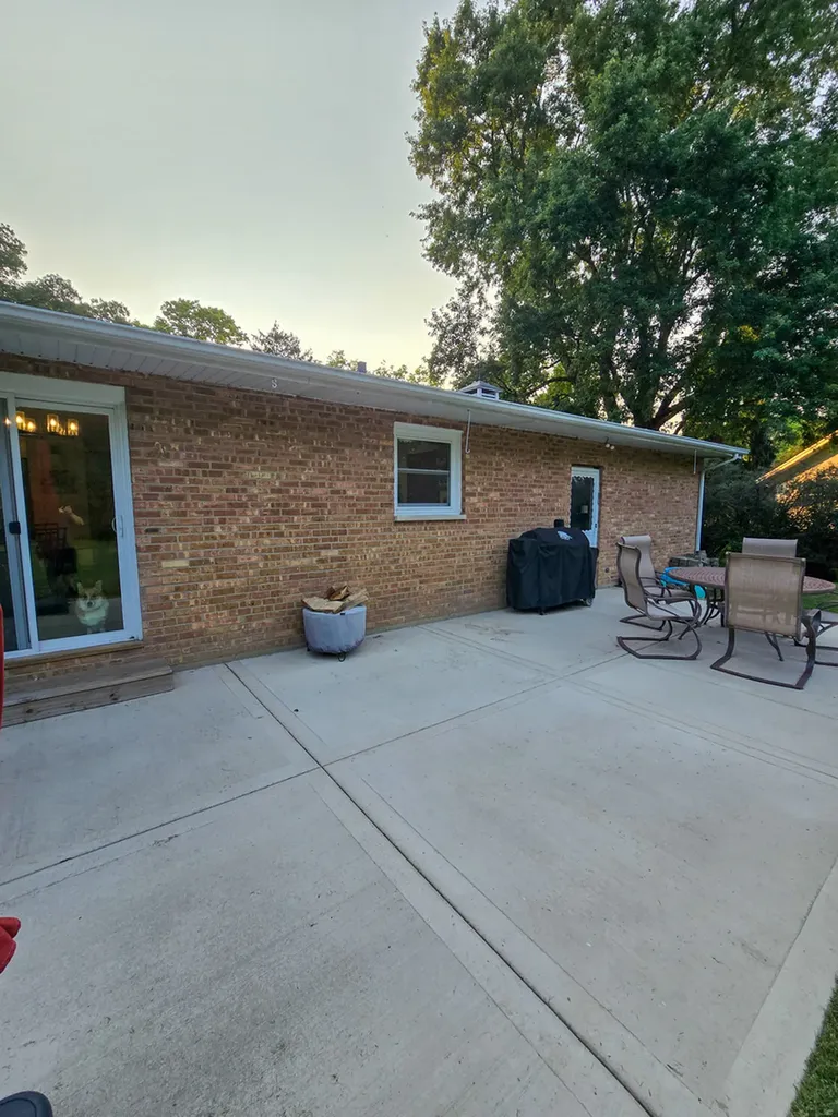 15821 South River Road Plainfield IL 60544