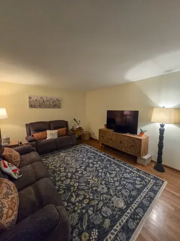 15821 South River Road Plainfield IL 60544