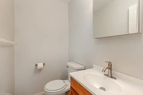 2319 Springhill Lane Lindenhurst IL 60046