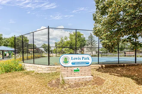 2319 Springhill Lane Lindenhurst IL 60046