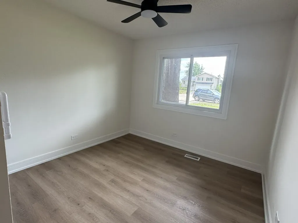 3010 Timber Hill Court Aurora IL 60504