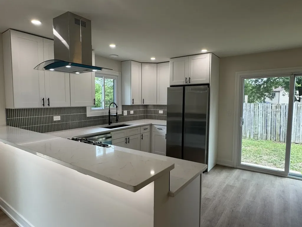 3010 Timber Hill Court Aurora IL 60504